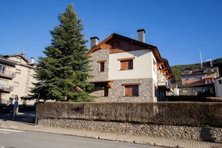 Apartament Casa Amb Jardi Alp Zewnętrze zdjęcie