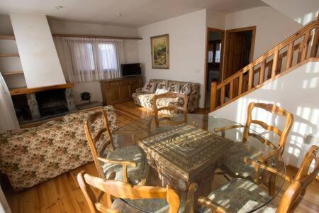 Apartament Casa Amb Jardi Alp Zewnętrze zdjęcie